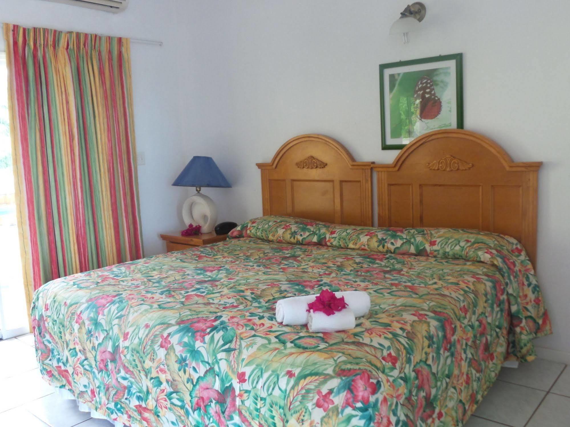 Anchorage Inn Dickenson Bay Dış mekan fotoğraf
